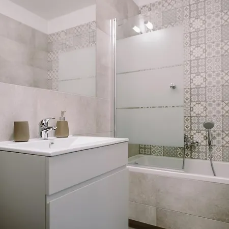 Rodzina Nad Morzem *